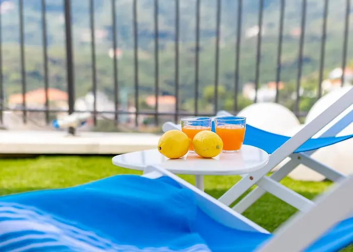 Hanbury With Swimming Pool And Parking In Hotel *