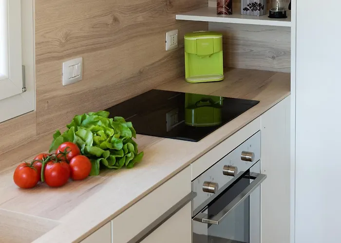 Hotel Hanbury With Swimming Pool And Parking In Alassio